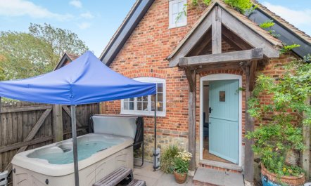 1 Bed in Thurnham 1