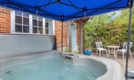 1 Bed in Thurnham 7