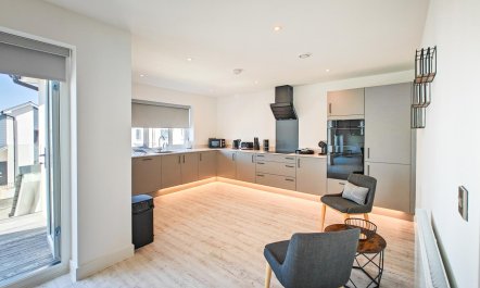4 Bed in Westward Ho 3