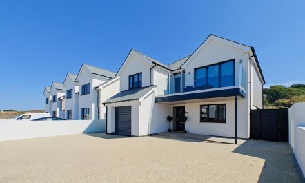 4 Bed in Westward Ho