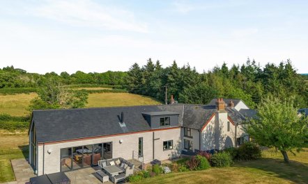 4 Bed in Llansannan 1