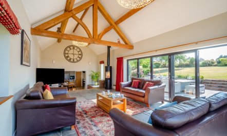 4 Bed in Llansannan 3