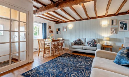 3 Bed in Cradley 5
