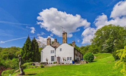 4 Bed in Marple 2