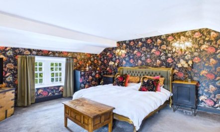 4 Bed in Marple