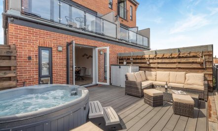 4 Bed in Lowestoft