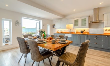 4 Bed in Lowestoft 3