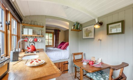 1 Bed in East Down 1