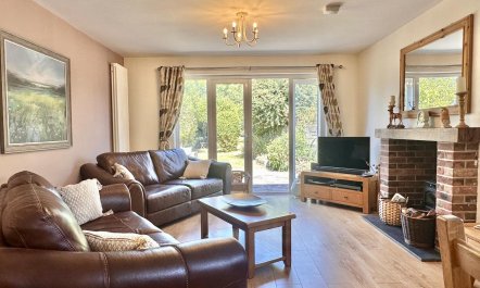 3 Bed in Braunton 1