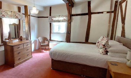 2 Bed in Cradley 5