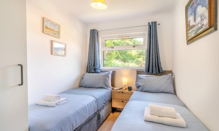 2 Bed in Caswell Bay 8