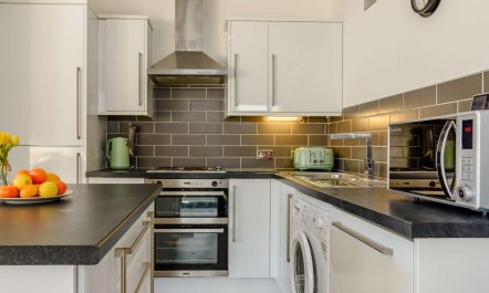 3 Bed in Eastbourne 1
