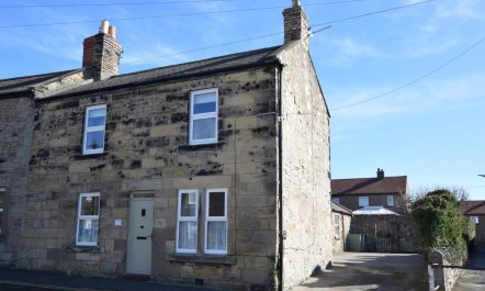 2 Bed in Seahouses