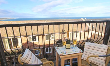 3 Bed in Seahouses