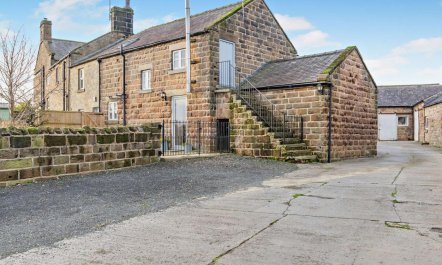 3 Bed in Harrogate 1