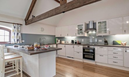 4 Bed in Looe 4