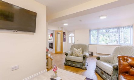 2 Bed in Cheltenham 8
