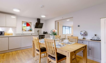 2 Bed in Cheltenham 2