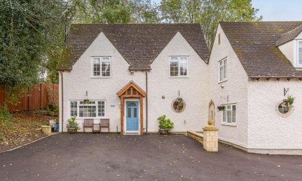 2 Bed in Cheltenham