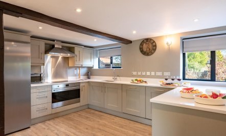 10 Bed in Ashford 5
