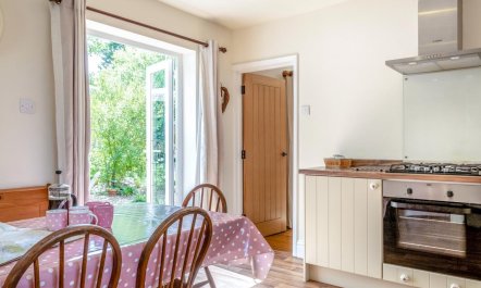 3 Bed in Totland Bay 5