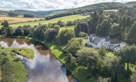 8 Bed in Huntly