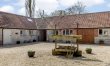 2 Bed in Glastonbury 0