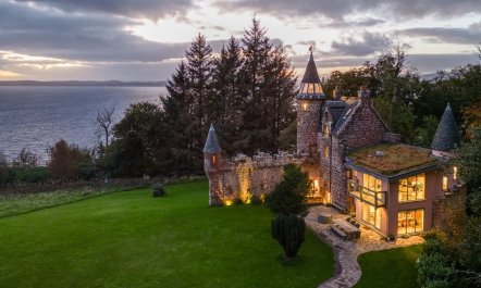 4 Bed in Largs
