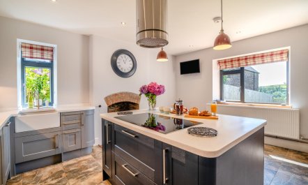 5 Bed in Wellington 7