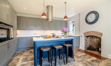 5 Bed in Wellington 3