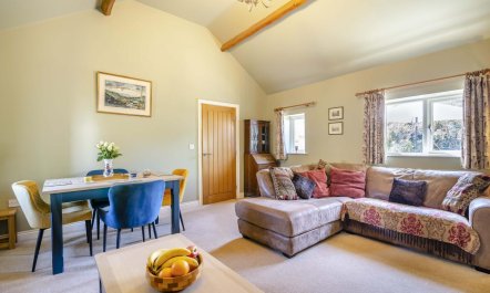 2 Bed in Huby 2