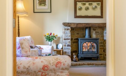 2 Bed in Huby 6