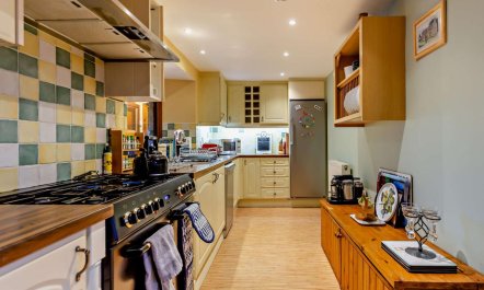 4 Bed in Boat Of Garten 5