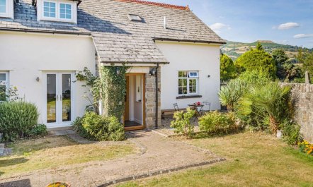 2 Bed in Crickhowell