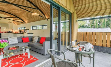 3 Bed in Glastonbury 4