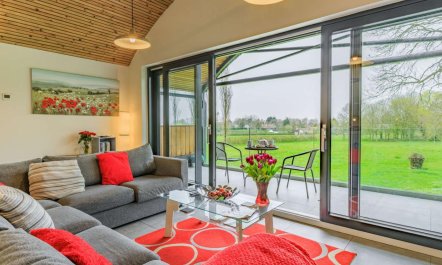 3 Bed in Glastonbury 2