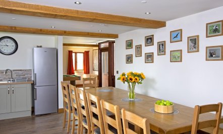 6 Bed in Brecon 4