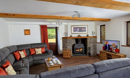 6 Bed in Brecon 6