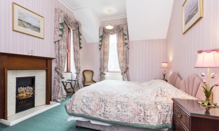 7 Bed in Beauly 9