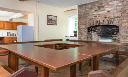 6 Bed in Brecon 5