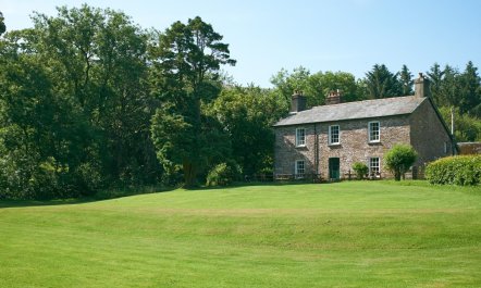 6 Bed in Brecon