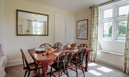 3 Bed in Wotton-under-edge 8