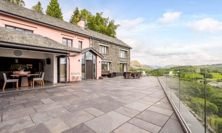 6 Bed in Coniston 1