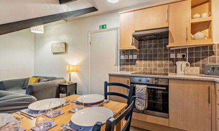 4 Bed in Keswick 5