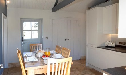 4 Bed in Richmond 8