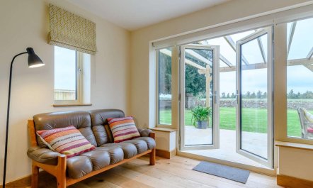 2 Bed in Wotton-under-edge 5