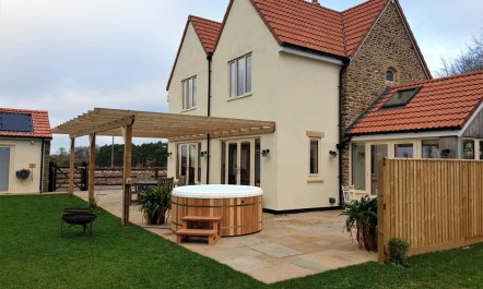 2 Bed in Wotton-under-edge 1