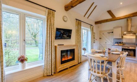2 Bed in Midhurst 4