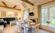2 Bed in Midhurst 1