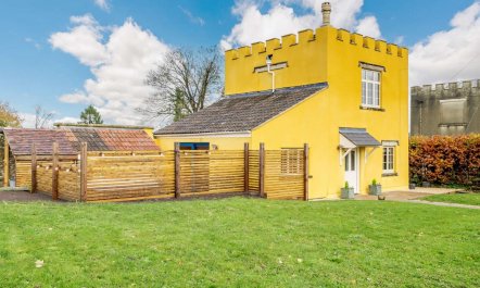 1 Bed in Wotton-under-edge